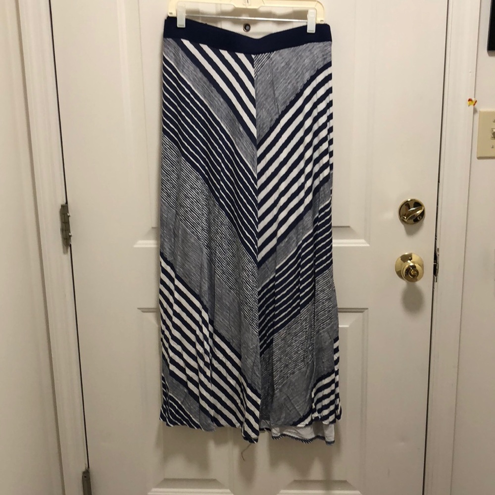 Maxi blue and white striped skirt